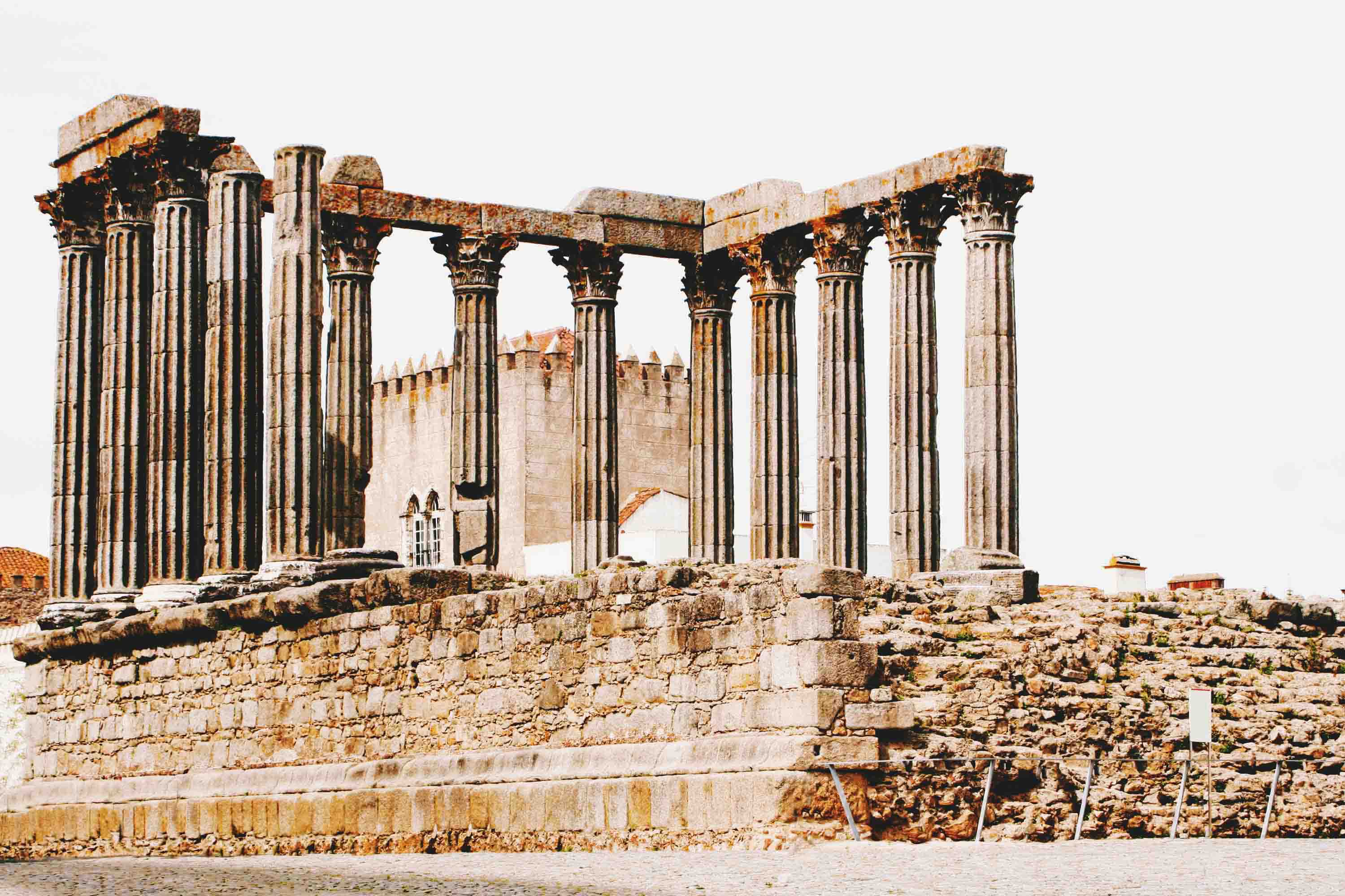 templo-romano-evora