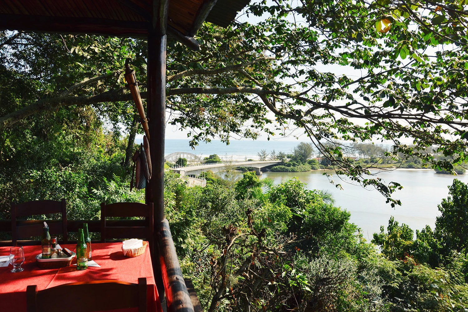 restaurante do bira, barra de guaratiba, rio de janeiro