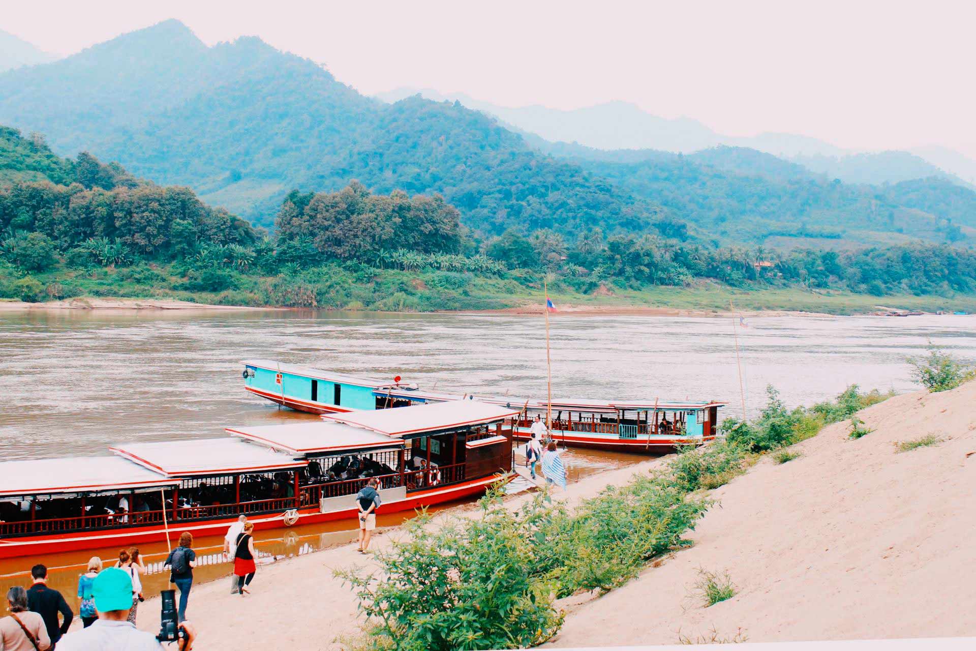 barco-luang-say-parada-laos