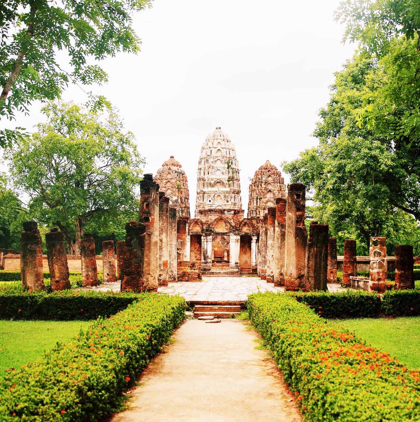 sukhothai-parque-chedi
