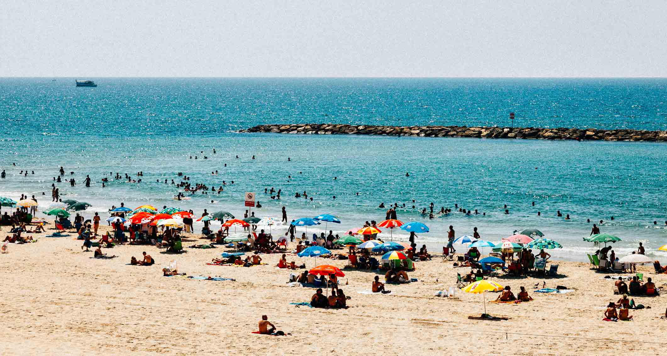 gordons-beach-tel-aviv