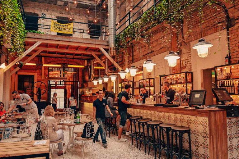 O que fazer em Budapeste, bairro a bairro, com passeios e restaurantes