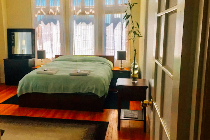 SPACIOUS-ROOM-ON-UNION-SQUARE