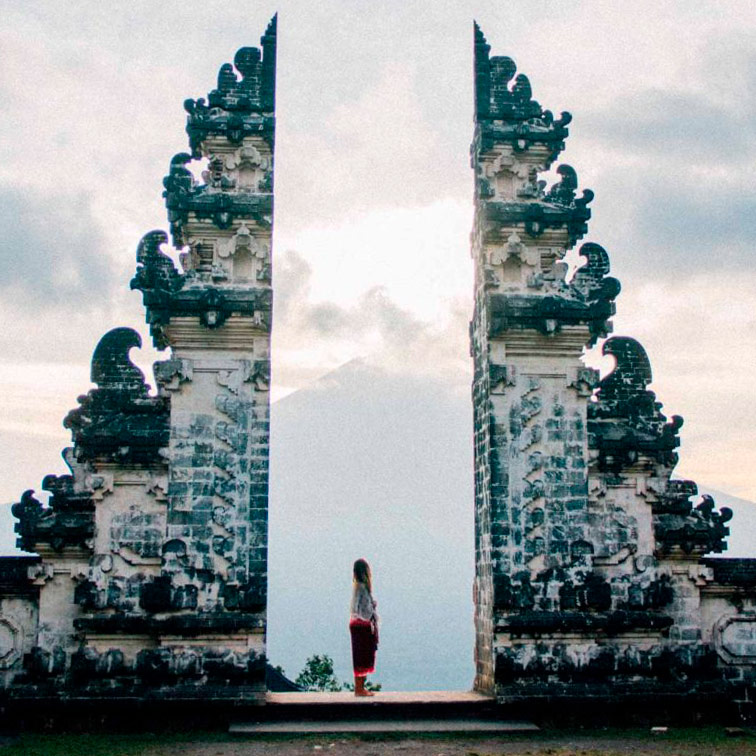 bali-indonesia-templo