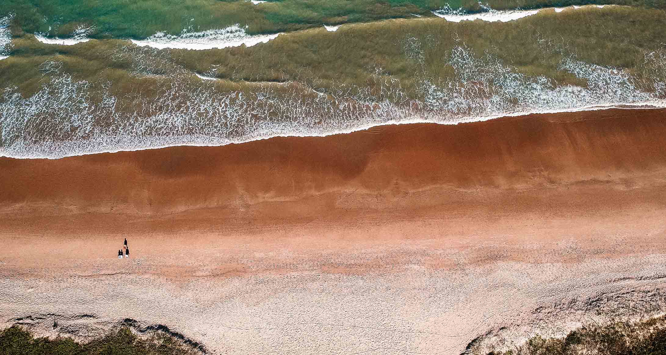 drone-praia-dji