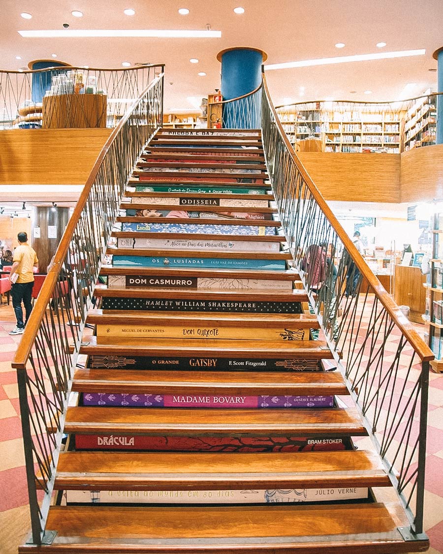escada-cultura-sp-livrarias-para-conhecer-no-brasil