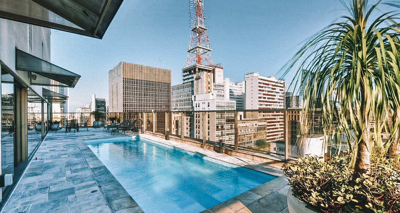 hotel-com-piscina-rooftop-sp