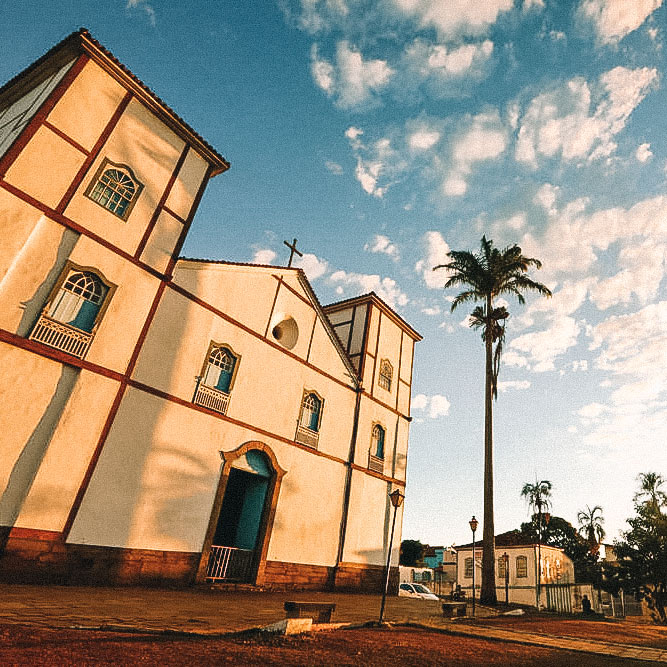 pirenopolis-centro-destinos-pra-conhecer-em-goias