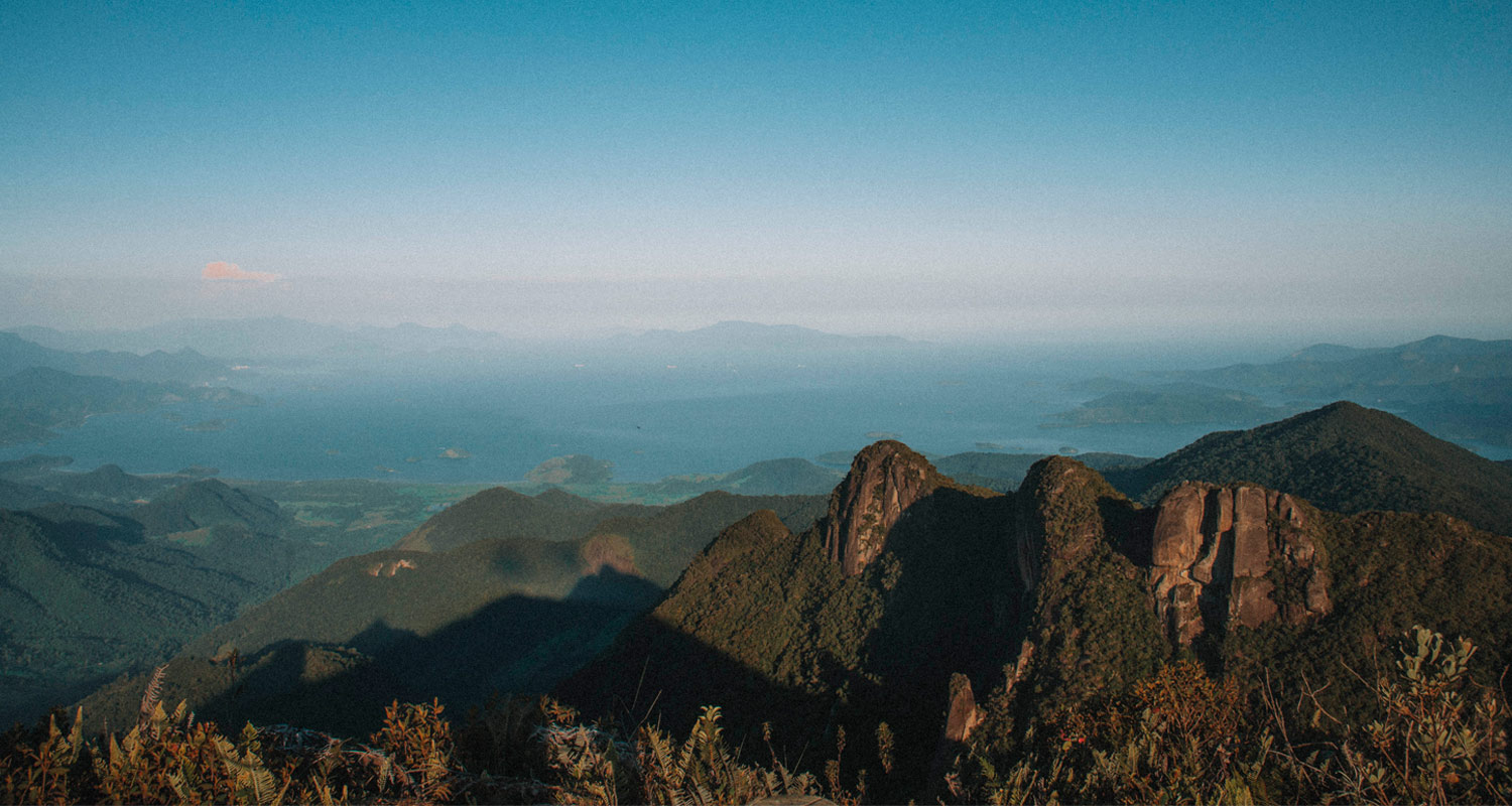 Vista panorâmica do alto da Pedra da Macela, em Cunha