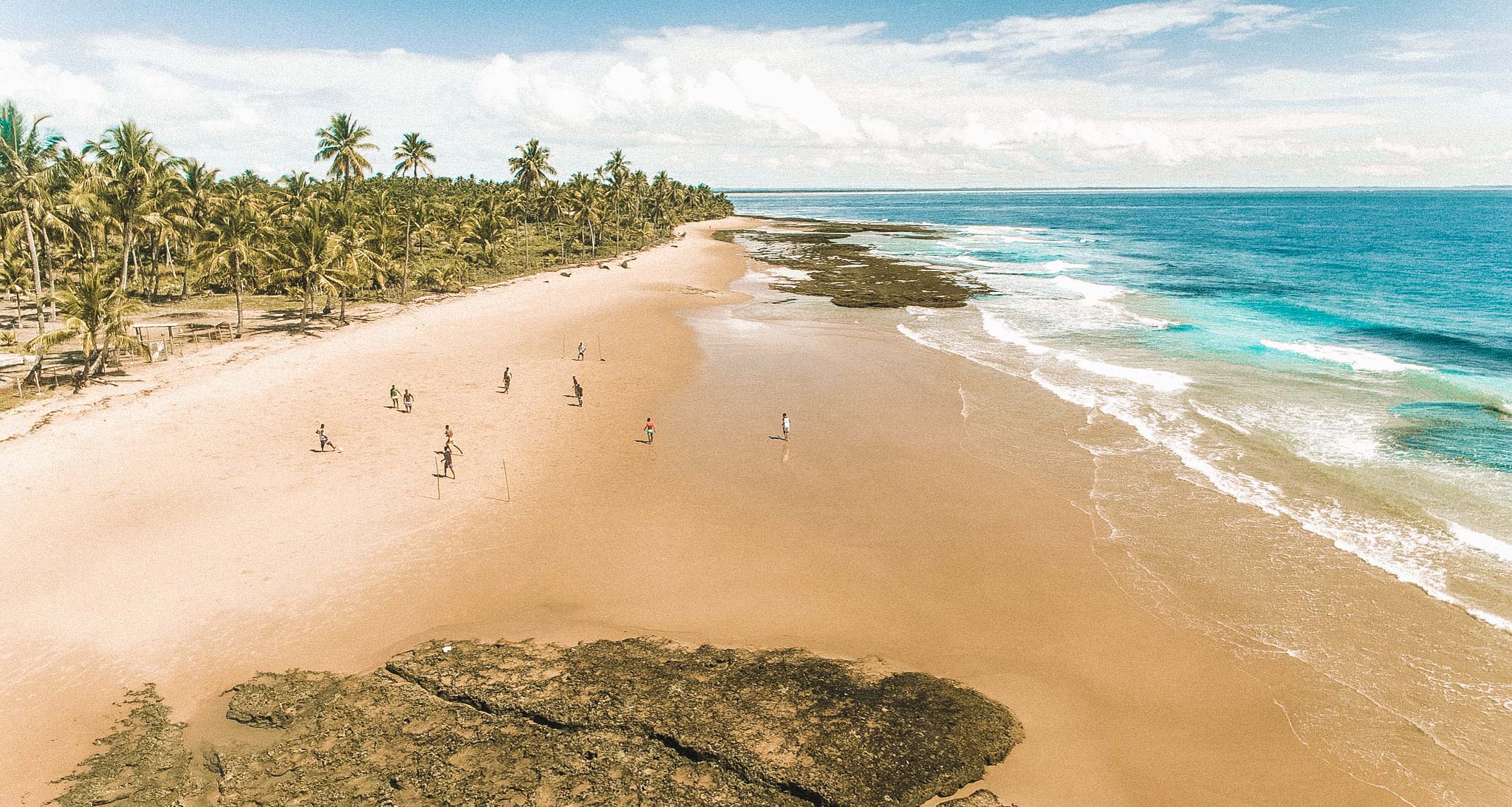15 praias (quase) secretas para curtir sem aglomeração no Litoral Norte de São  Paulo