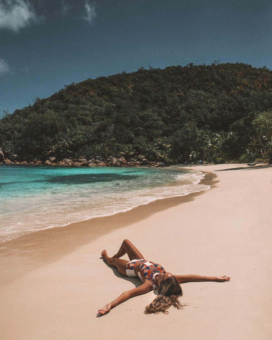 pose para foto na praia