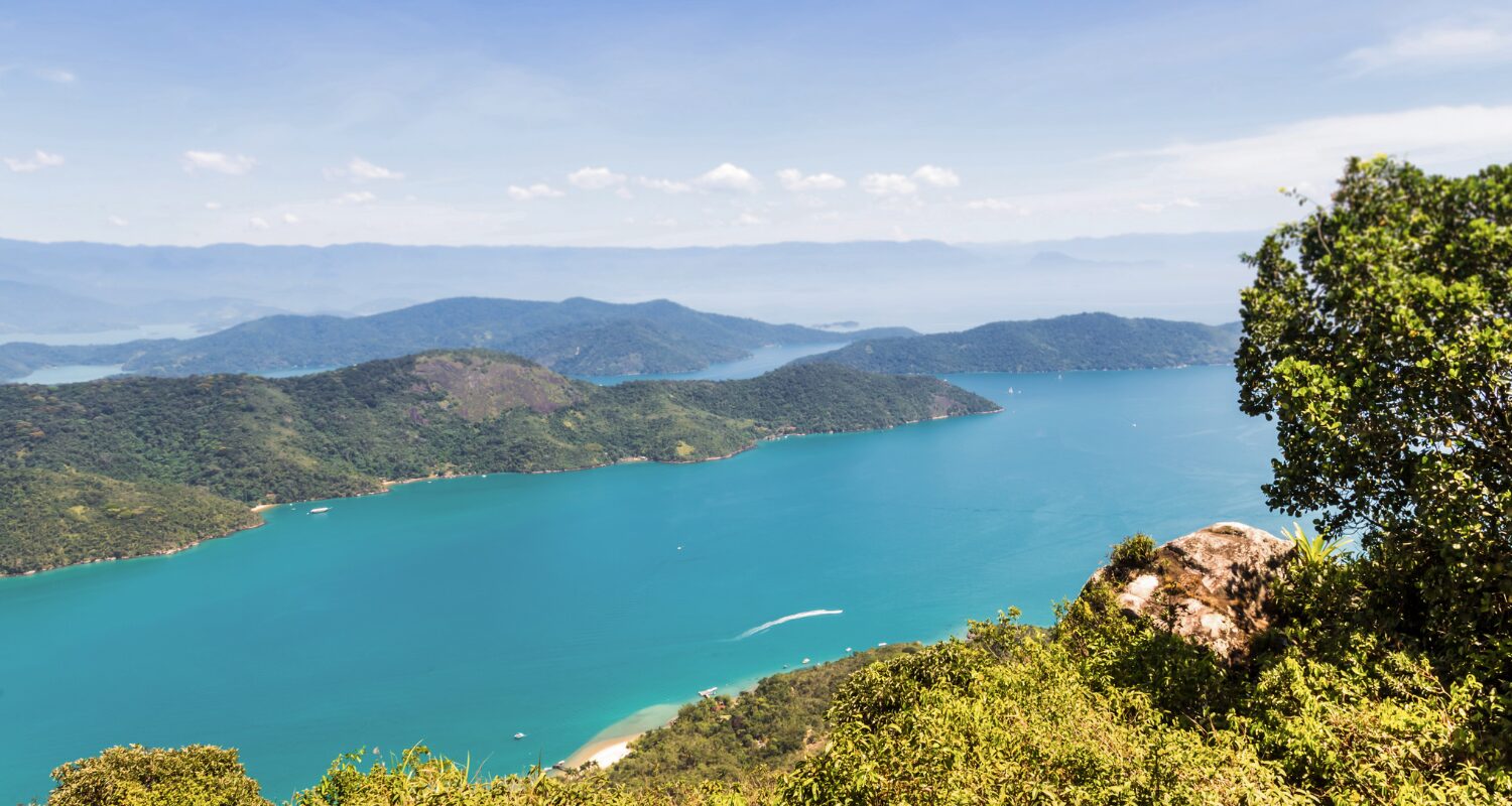 Vista Saco do Manguá, único fiorde brasileiro