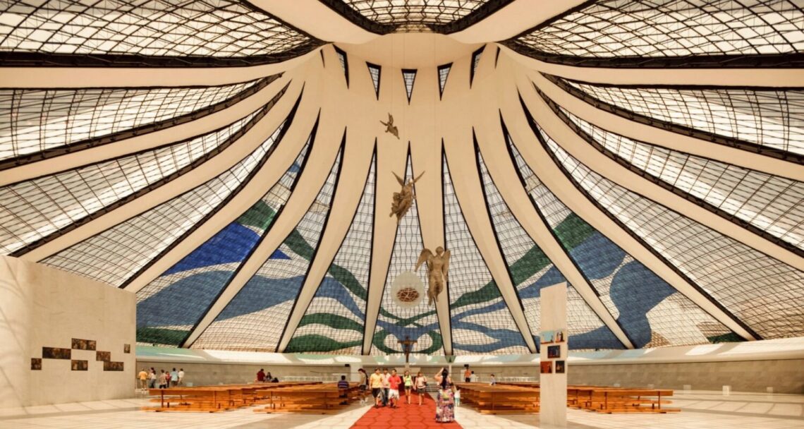 Interior da Catedral Metropolitana de Brasília