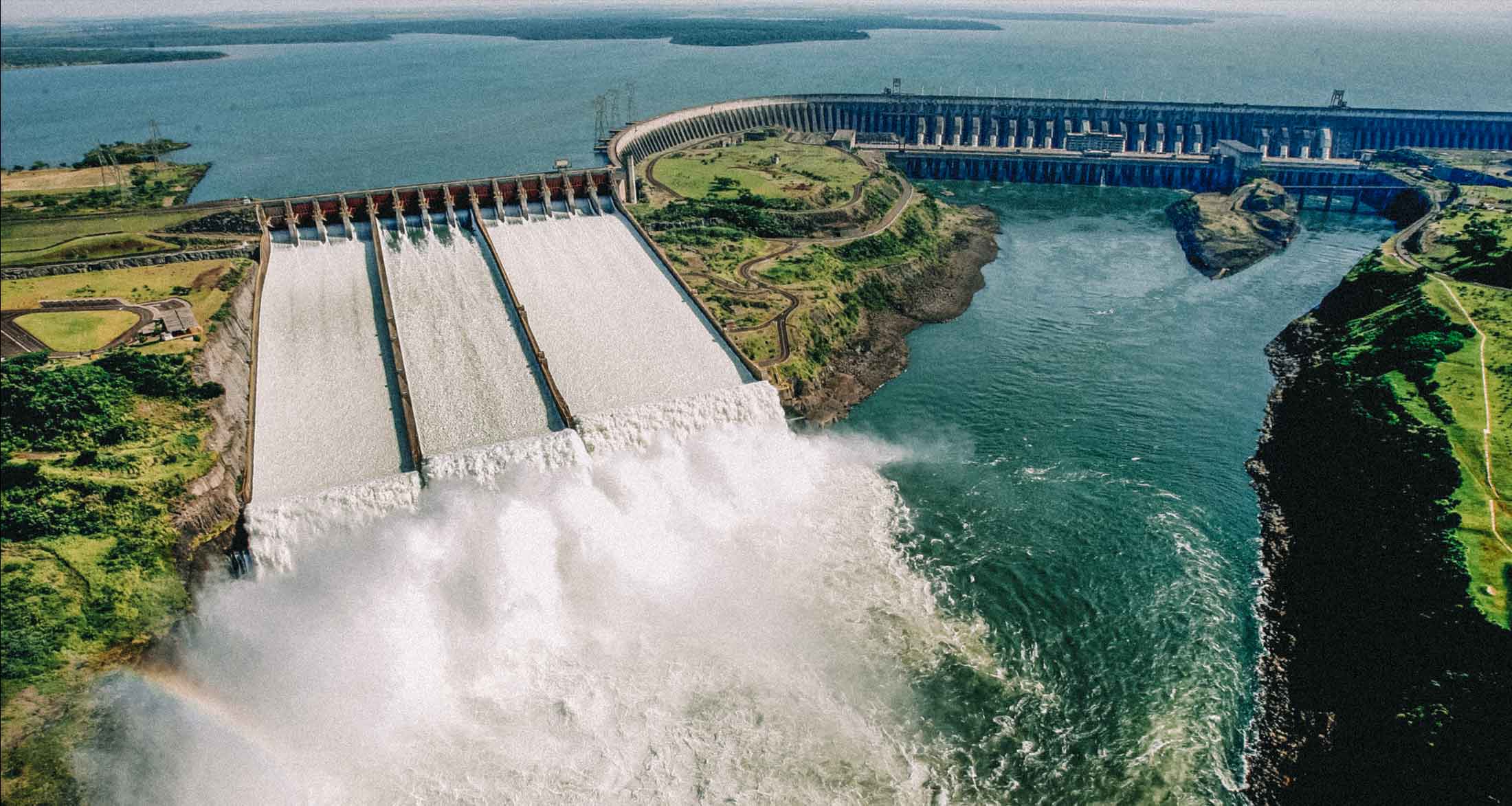 usina de itaipu foto aérea