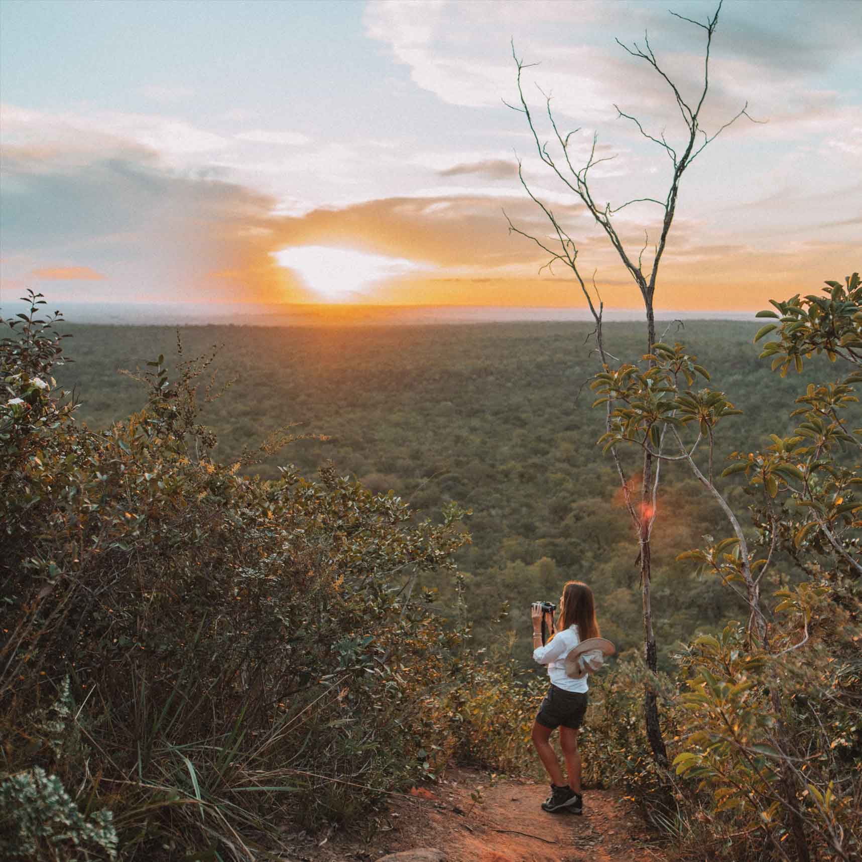 pôr do sol no cerrado na pousada trijunção