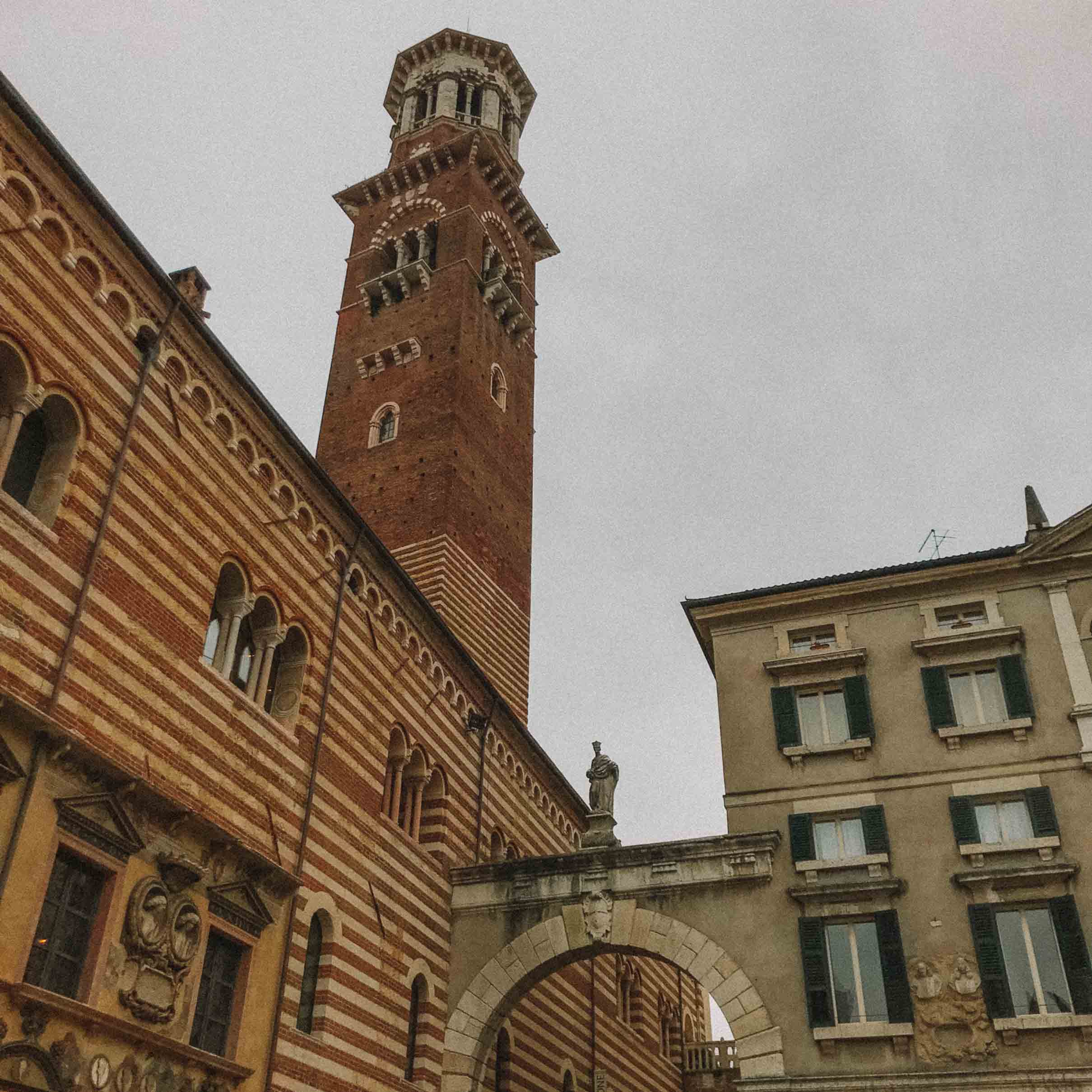 Torre dei Lamberti em Verona