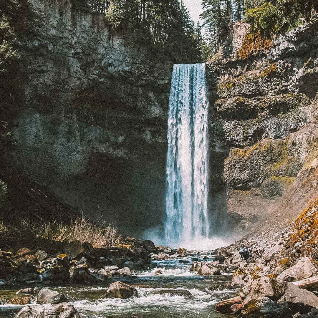 brandywine cachoeira em whistler 