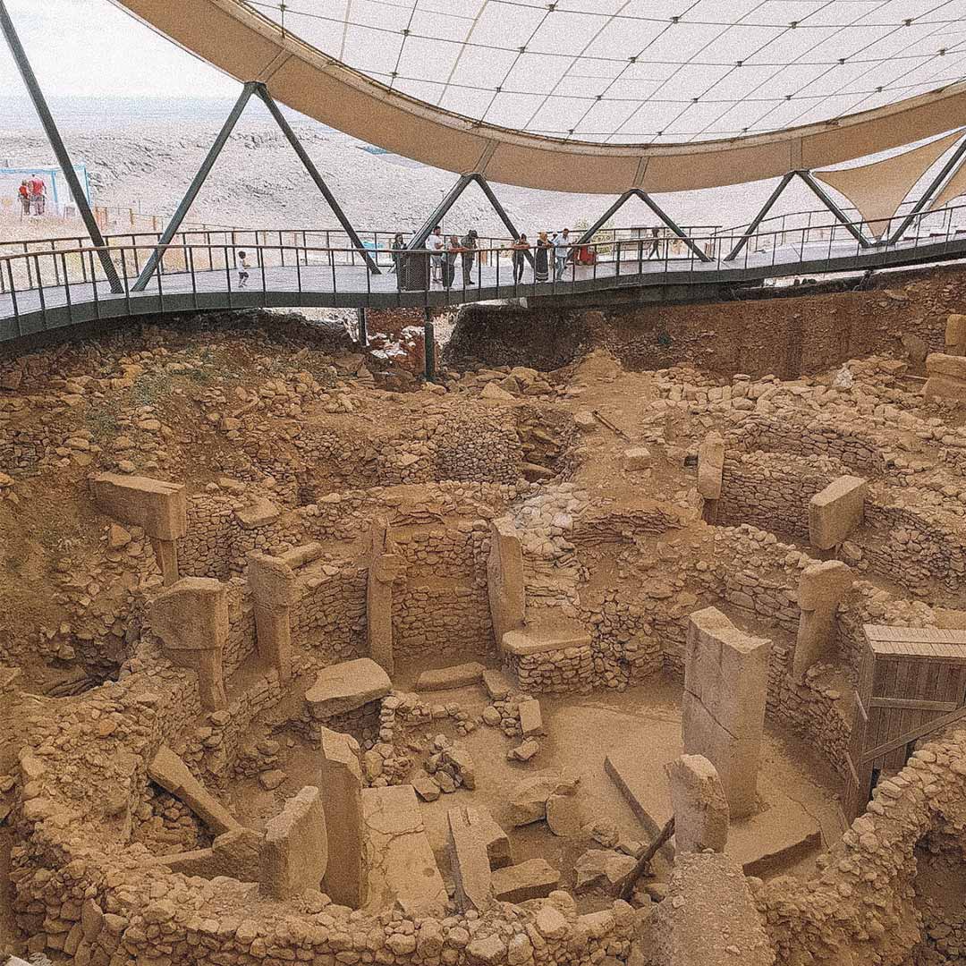 Escavação no sítio arqueológico de Göbekli Tepe