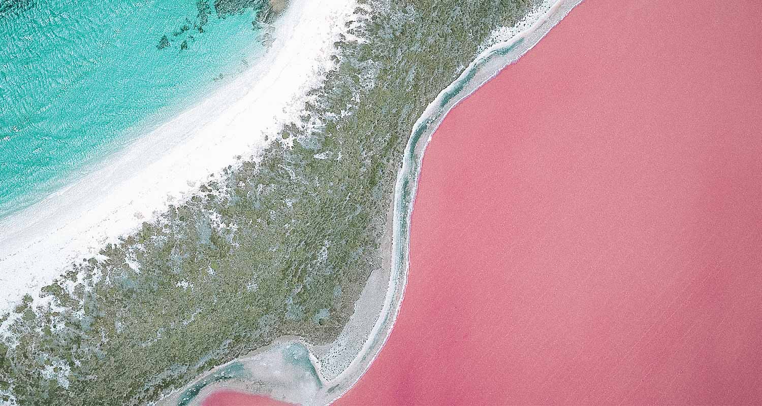 vista de cima do lago rosa na australia 
