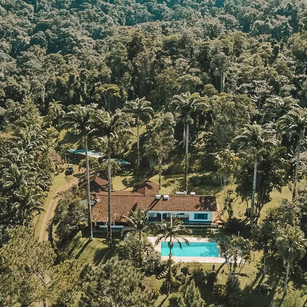 vista de cima da fazenda em ubatuba 