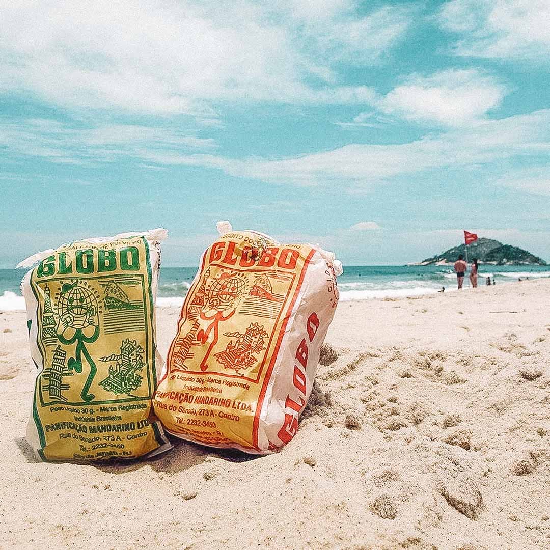 biscoito globo na praia do Rio de Janeiro 