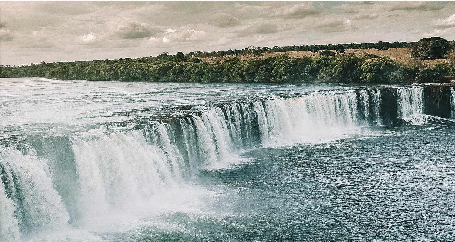 Salto do Enogh, em Goiás