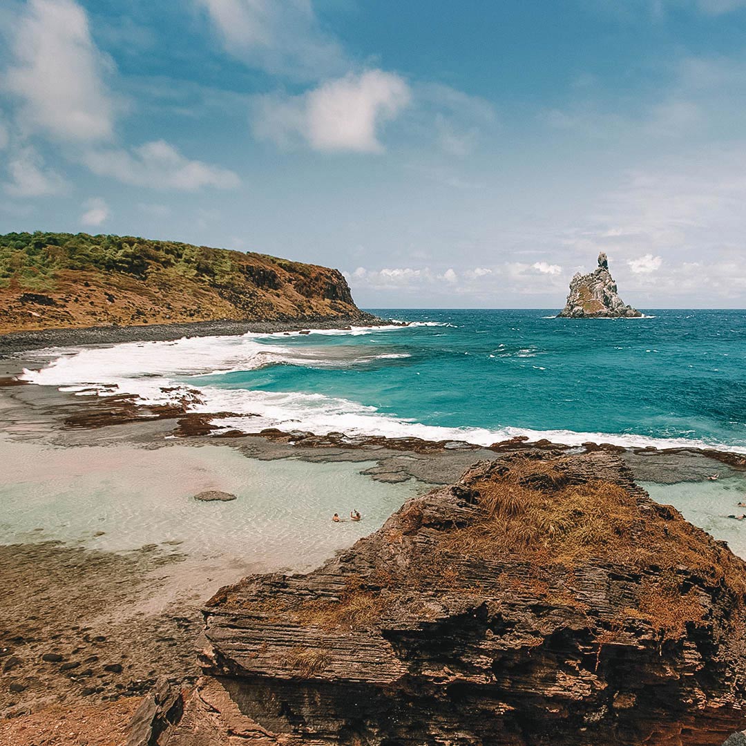 piscina natural atalaia, em noronha