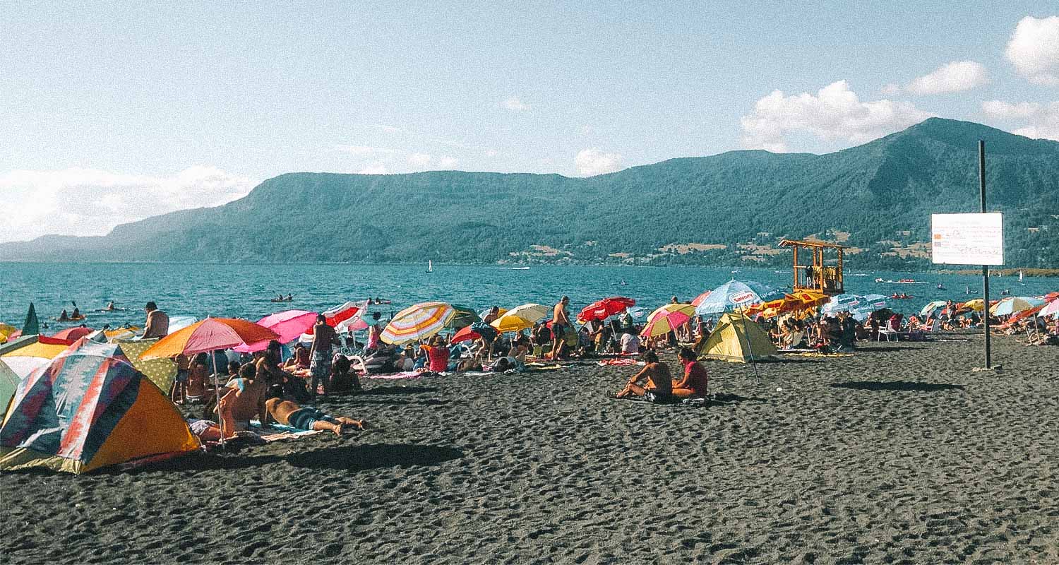 praia de areia negra chile