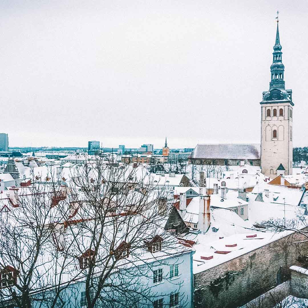 tallinn inverno leste europeu