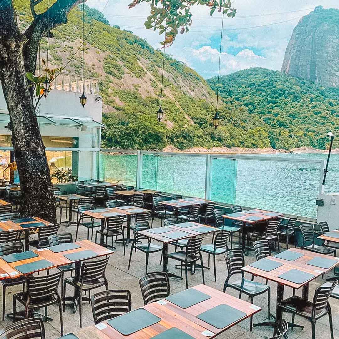 Melhores bares para um happy-hour completo na Urca