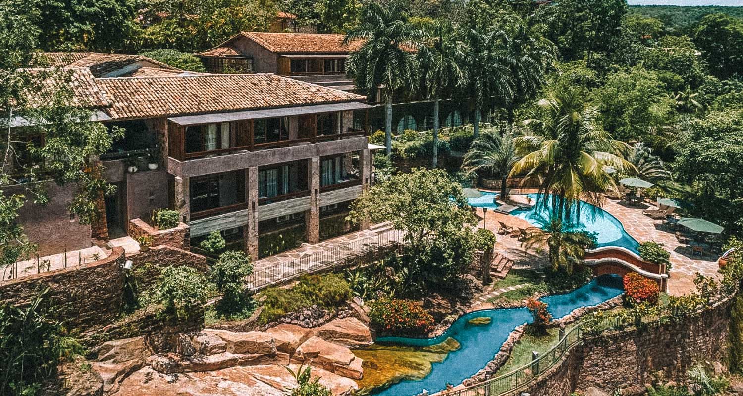 hotéis com cachoeira na bahia