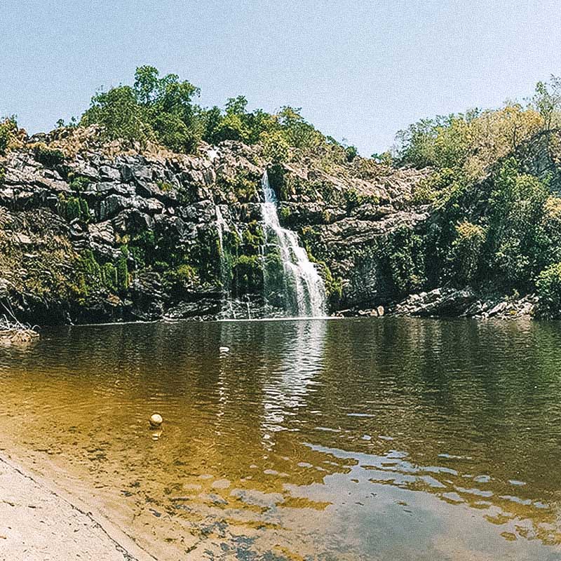 hotéis com cachoeira em goiás