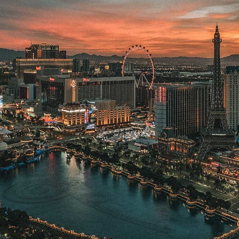 Visão aérea de Las Vegas ao entardecer
