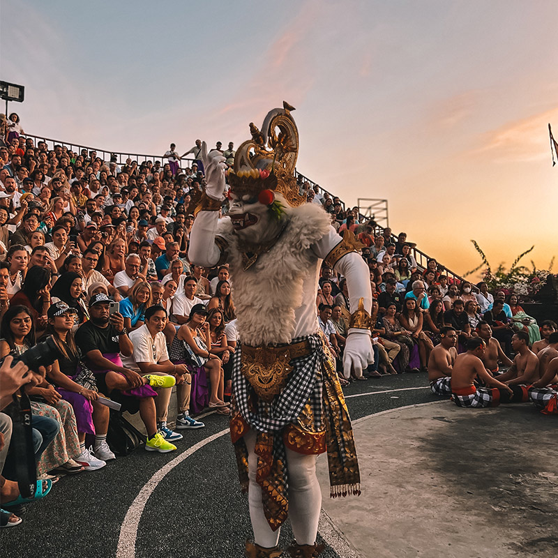 dança kecak uluwatu bali