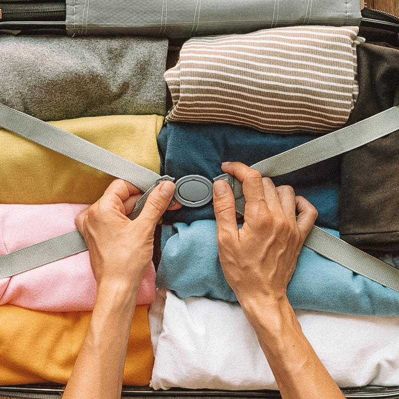 Bolsa Mala Viagem Média Vermelha Tecido C/ Alça E Rodinhas - Compre Agora -  Feira da Madrugada SP