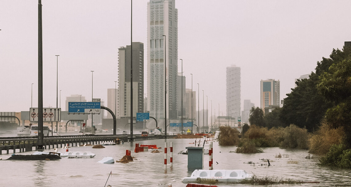 chuva em Dubai