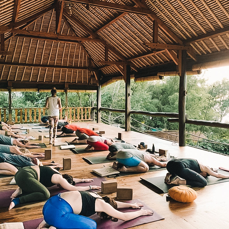 onde praticar yoga em bali