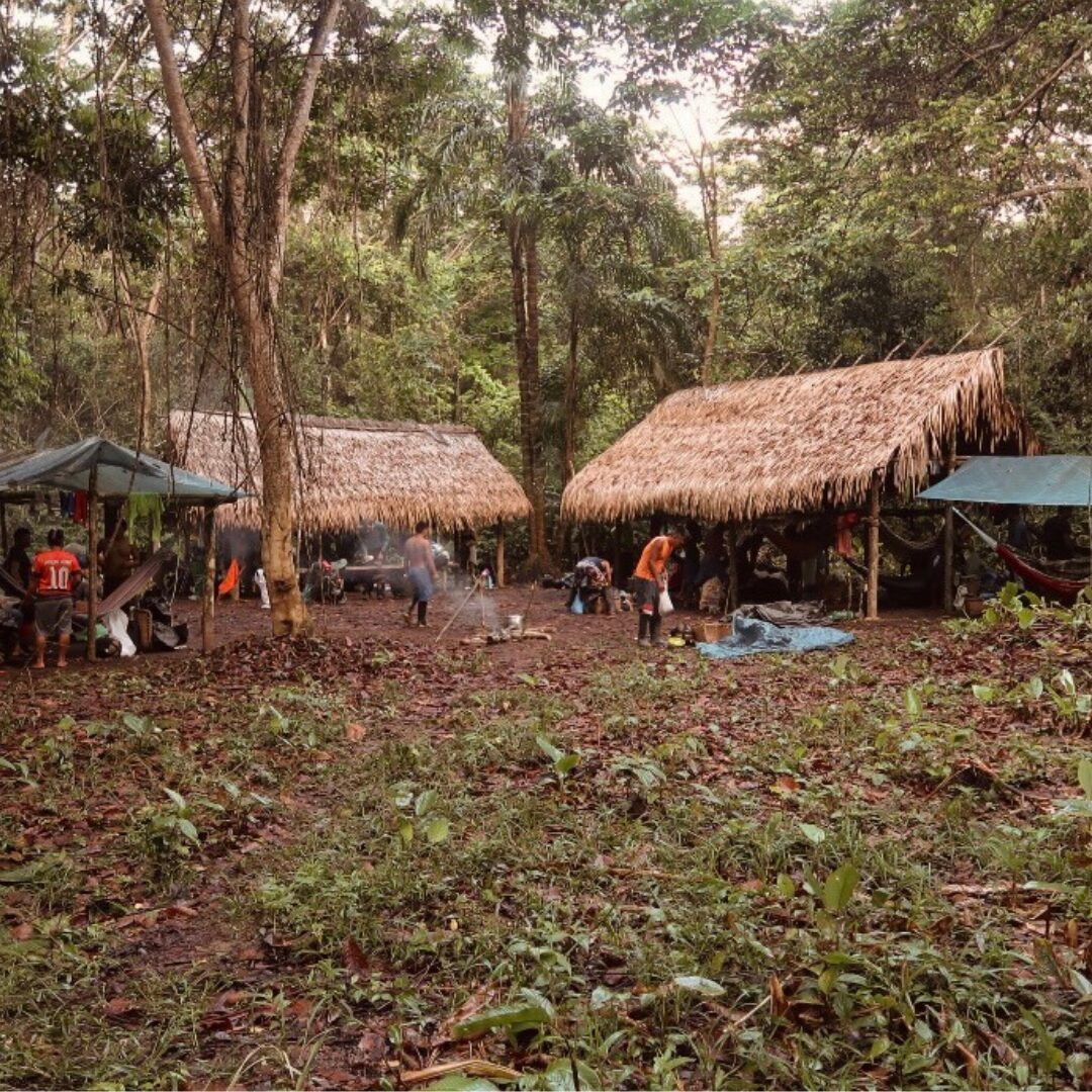 Acampamento Pico da Neblina, o ponto mais alto do Brasil