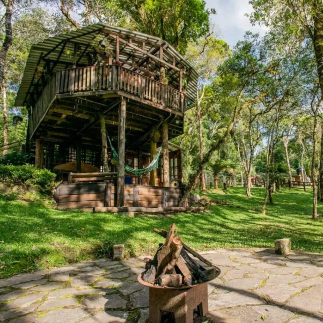 Cabana Holmy: Casa na Árvore