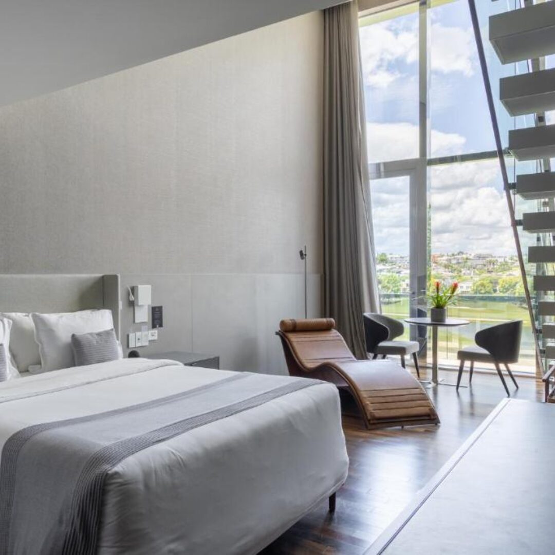 Pousadas para casal perto de Curitiba: Suryaa Hotel Pinhais