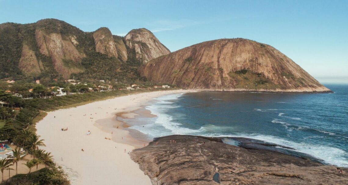 Praia de Itacoatiara, Niterói