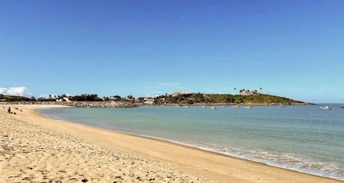 Praias perto de Minas Gerais: Praia de Meaípe