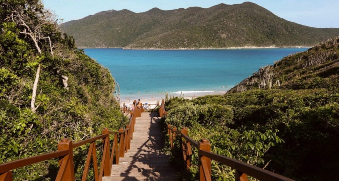 Escadaria Prainhas do pontal do Atalaia, Arraial do Cabo